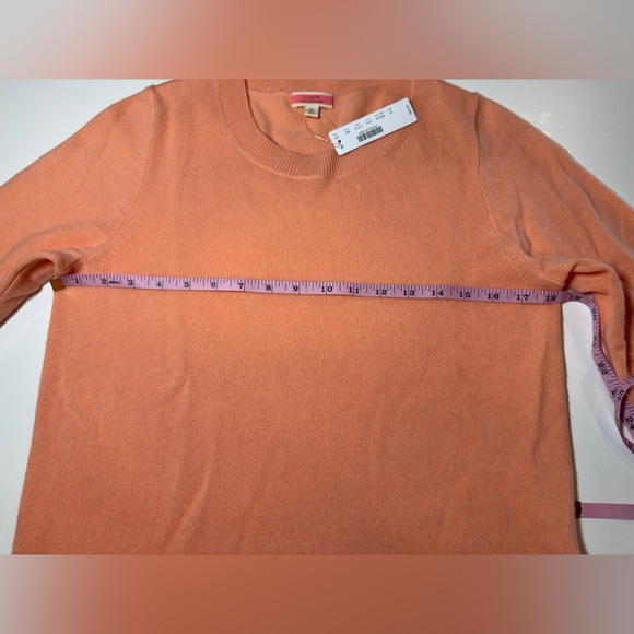 NWT J. Crew Pale Guava 100% Cashmere Slim-fit  Crewneck Sweater, Size Medium - Picture 4 of 8